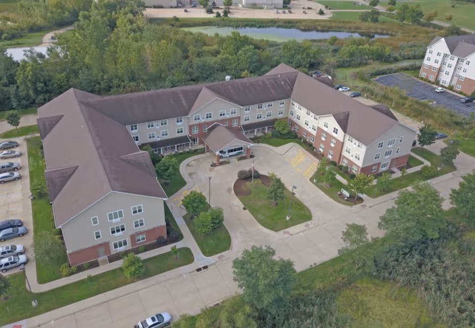 Aerial view of Heritage Woods of Moline senior living campus.