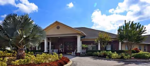 Sodalis Tampa entrance with a covered portico and manicured landscaping.