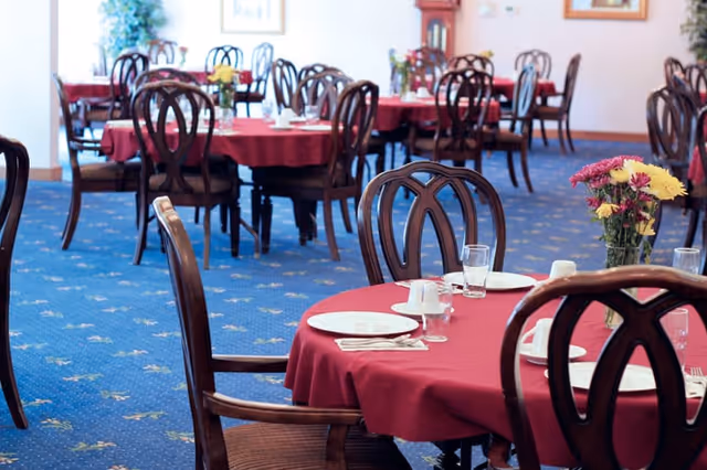 Photo 4 of Oak Leaf Manor North