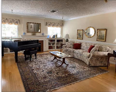 Photo 16 of The British Home