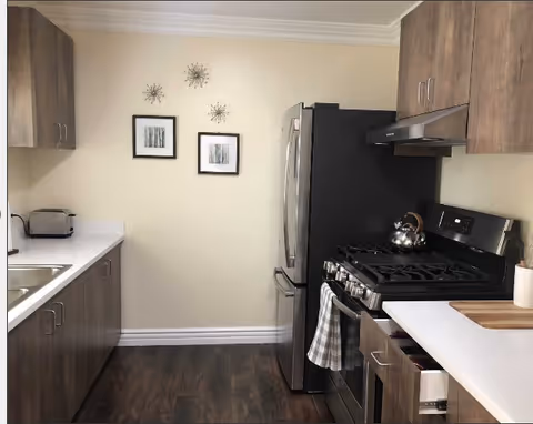 Photo 32 of The British Home