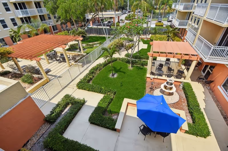 Photo 6 of Five Star Premier Residences of Hollywood