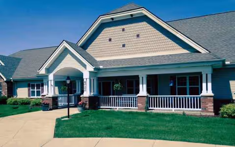 Front exterior of a Bickford of Sioux City senior living facility.