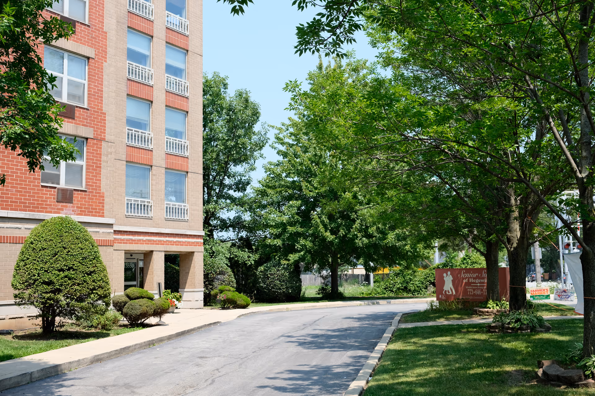Photo 2 of Senior Suites Of Hegewisch