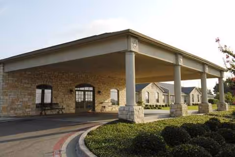 Exterior view of Woodway Rehabilitation & Healthcare Center entrance