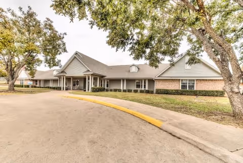 Front exterior view of Laurel Glen at Stephenville Assisted Living & Memory Care.