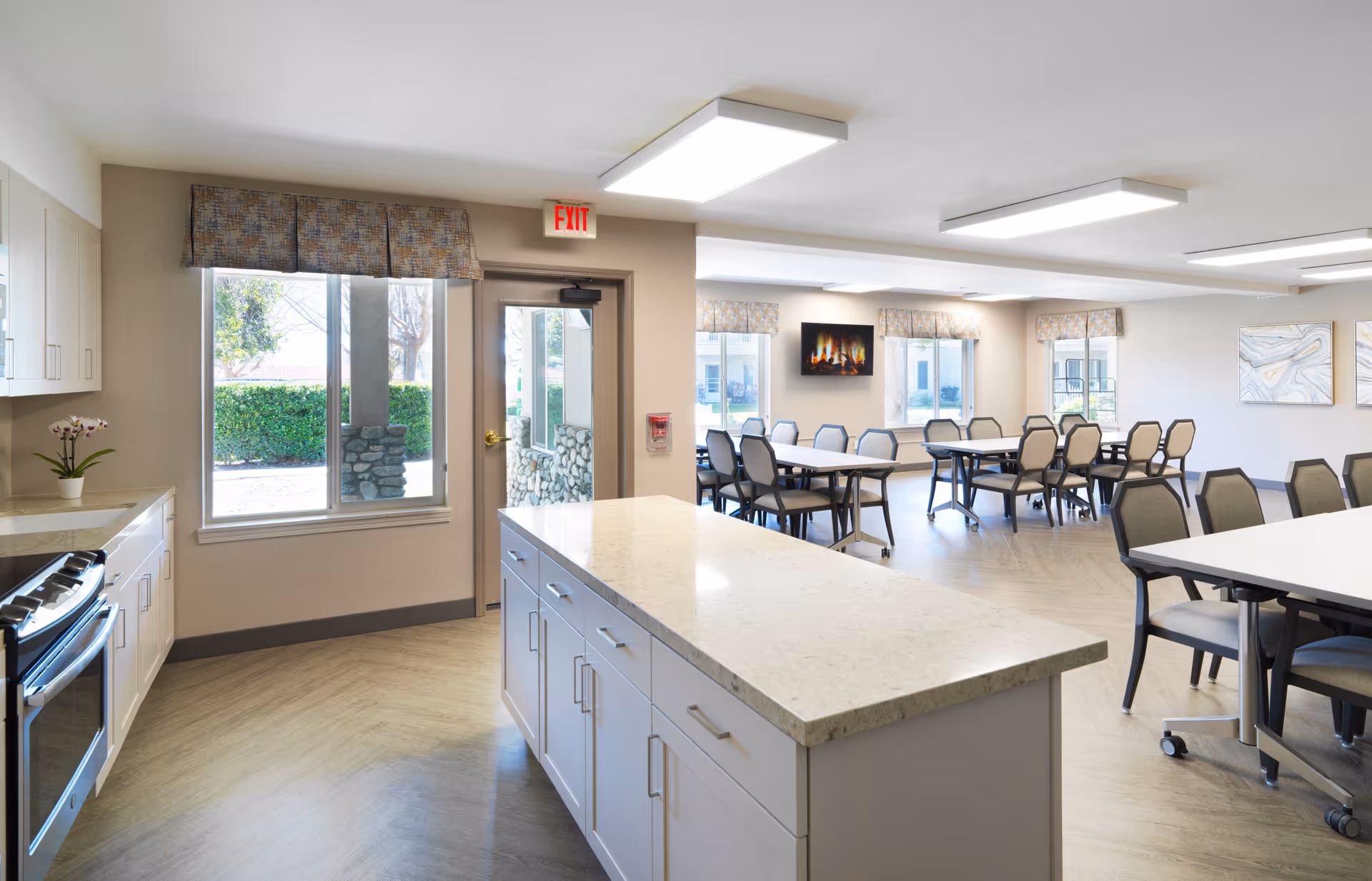 Photo 22 of Holiday Valencia Commons