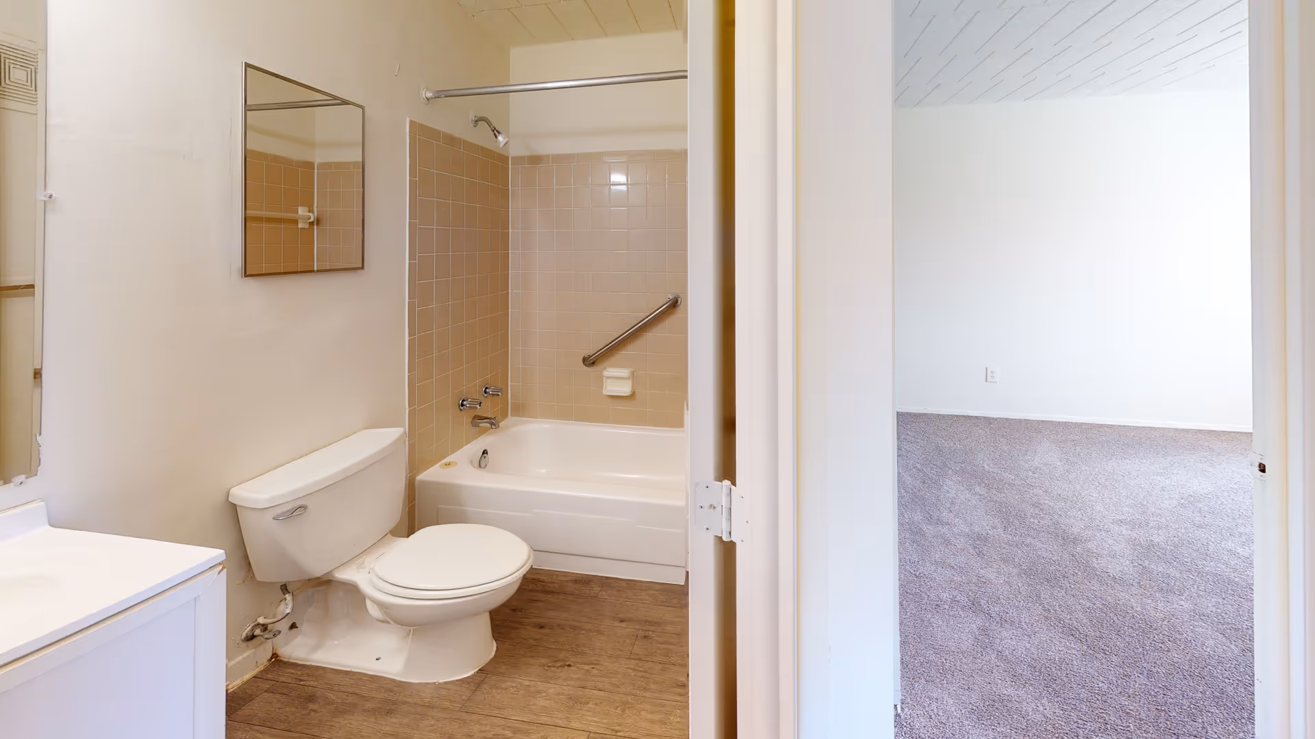 Photo 5 of Imperial Senior Suites