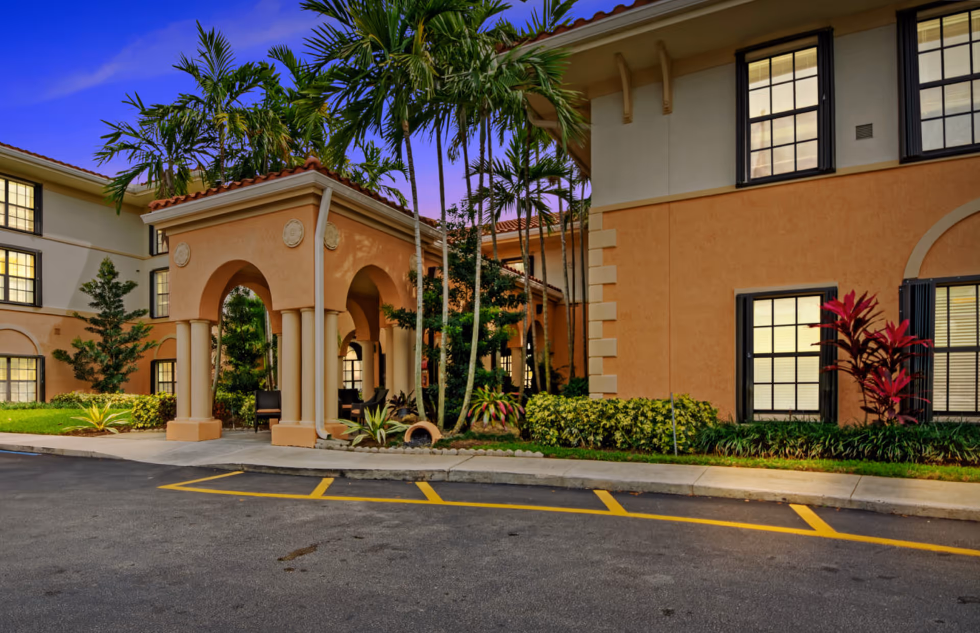 Photo 4 of Presidential Place