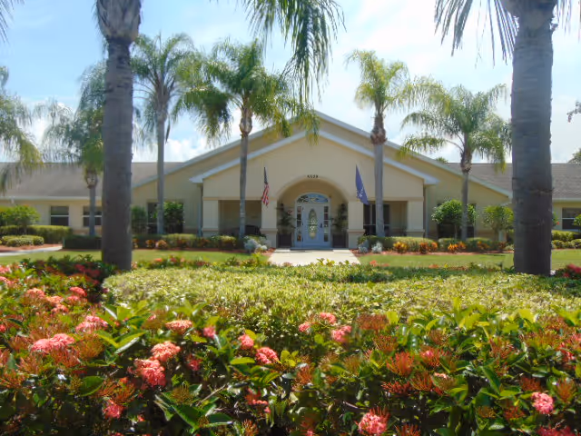 Photo 2 of Arden Courts - ProMedica Memory Care Community (Seminole)