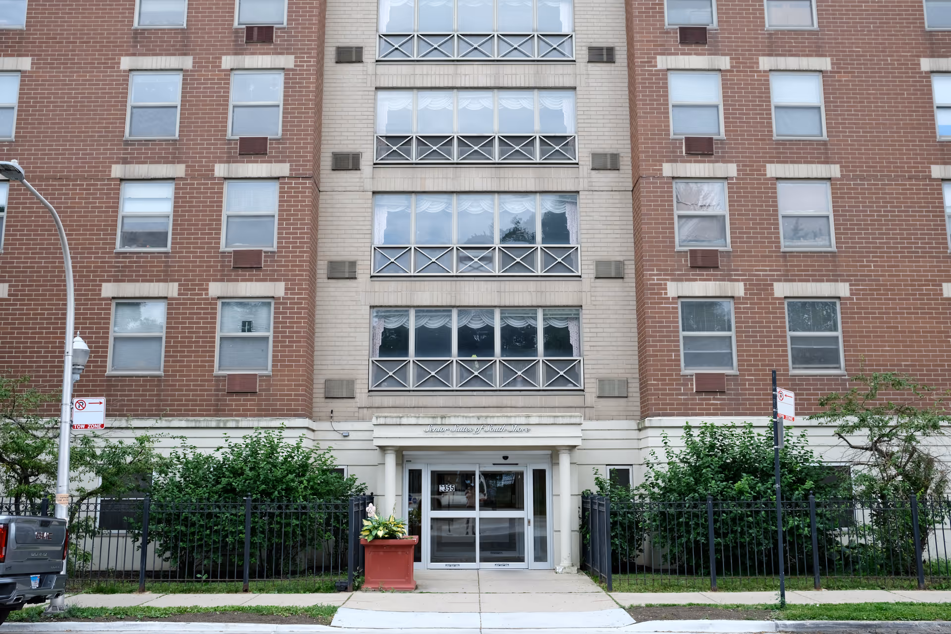 Photo of Senior Suites of South Shore